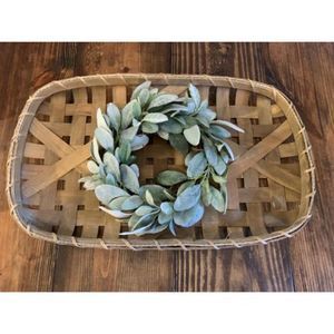 Farmhouse Small Tobacco Basket with Wreath